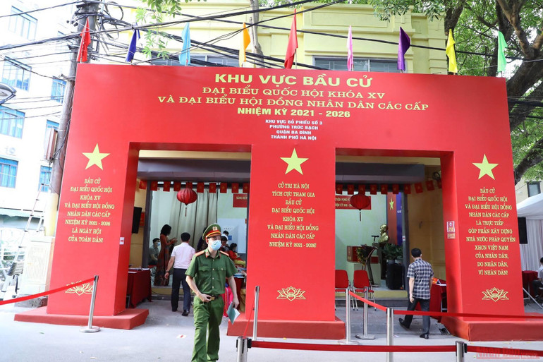 Khu vực bỏ phiếu số 3, phường Trúc Bạch, quận Ba Đình, TP Hà Nội. bau_10-1621729297815.jpeg