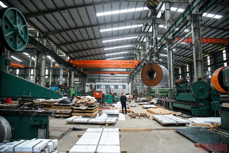 Các doanh nghiệp trong nước nỗ lực vượt khó, tăng đà phục hồi -0