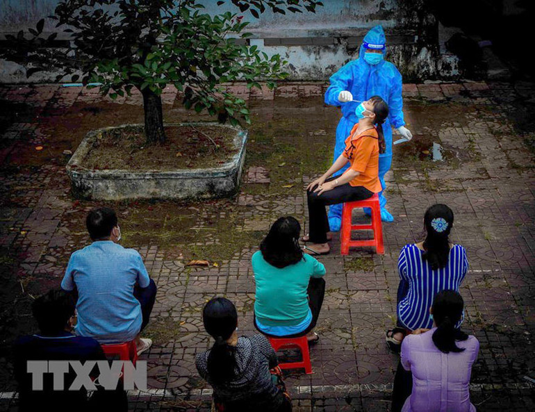 Lớp học đặc biệt giữa mùa dịch Covid-19 tại Cà Mau -0