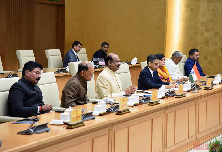 Thủ tướng Phạm Minh Chính tiếp Chủ tịch Hạ viện Ấn Độ Om Birla -0