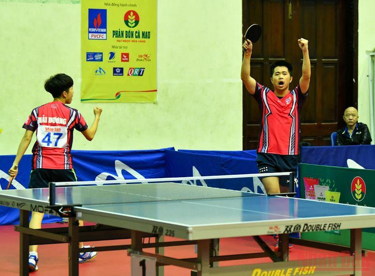 Mai Ngọc, Anh Hoàng dừng bước ở vòng 2, đôi nam nữ -0