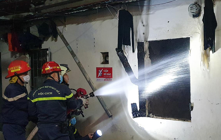 Nổ như bom trong đêm khiến 2 người tử vong -0