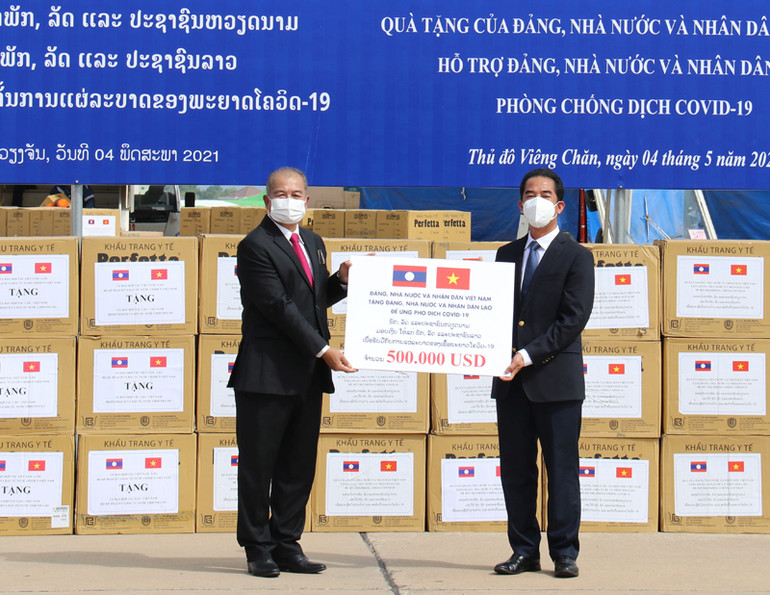 Lào vững bước trên con đường phát triển -0