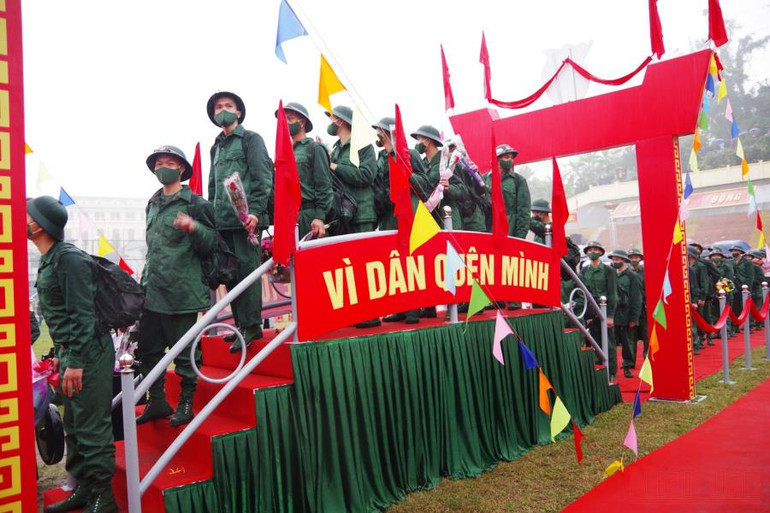 Xứ Mường Hòa Bình hoàn thành công tác giao nhận quân năm 2022 -0