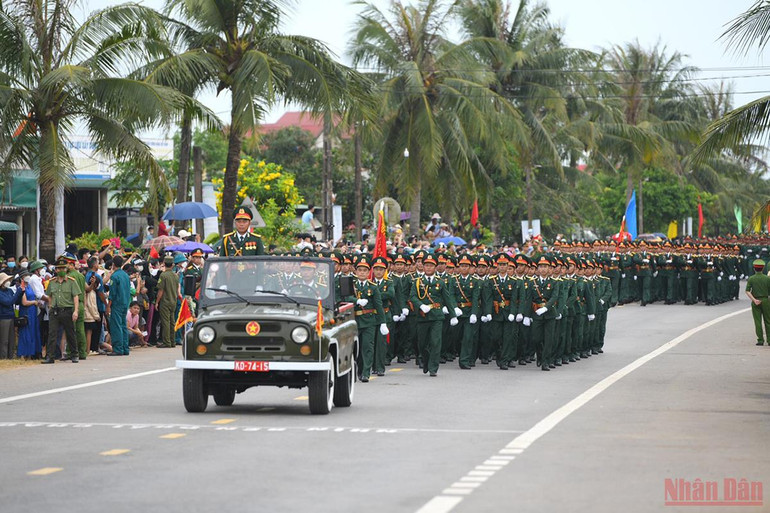 Chủ tịch nước Nguyễn Xuân Phúc dự Lễ thượng cờ thống nhất non sông -0