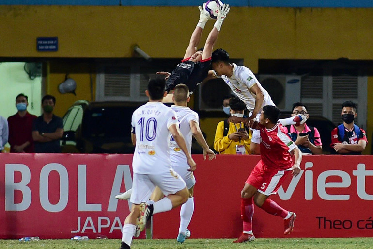 Viettel thất bại tối thiểu trước Hà Nội -0