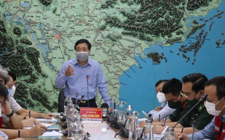 Di dời thuyền bè và con người ra khỏi vùng nguy hiểm của bão trước 19 giờ tối nay -0