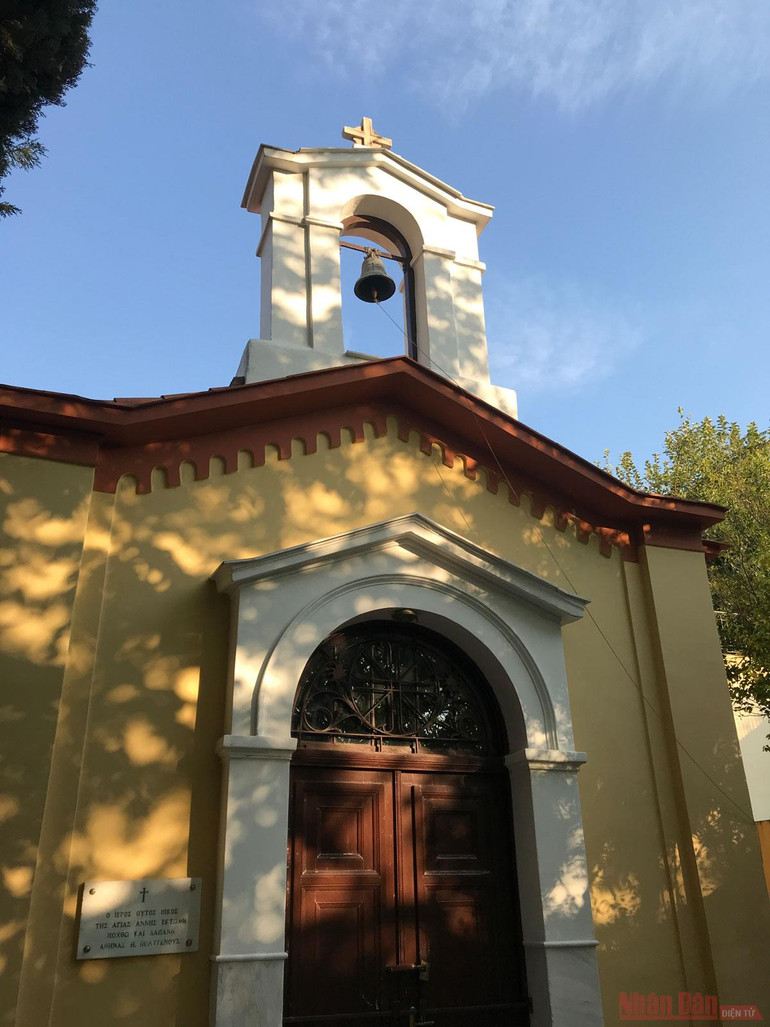 Kỳ 1: Nơi những vị thần vẫn ngự trị trên đỉnh thiêng -0