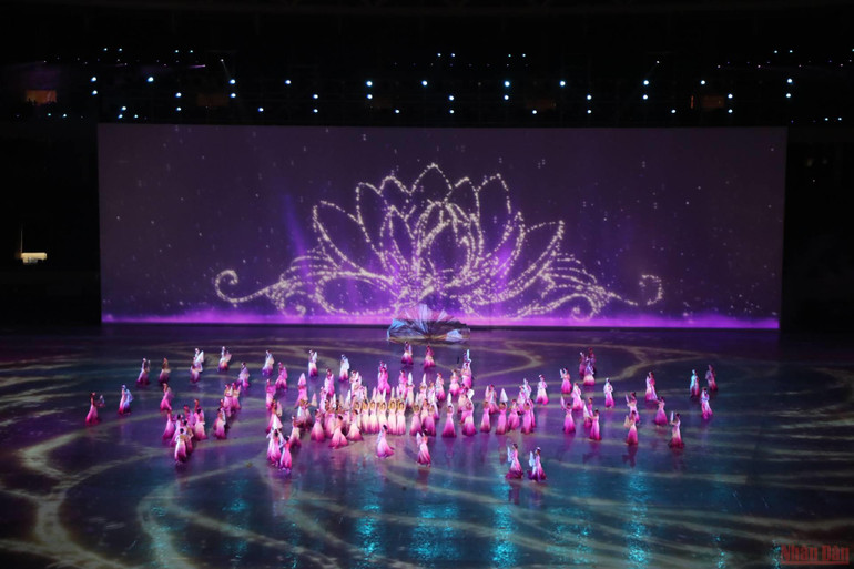 (Ảnh: Khiếu Minh) Những hình ảnh ấn tượng trong Lễ khai mạc SEA Games 31 -0