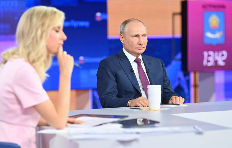 Tổng thống Nga V.Putin trả lời về nhiều vấn đề quan trọng -0