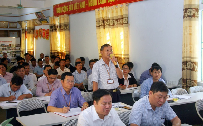 Phó Chủ tịch Quốc hội Phùng Quốc Hiển tiếp xúc cử tri tại Lai Châu -0