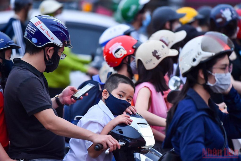 Đường phố Hà Nội ùn tắc trước kỳ nghỉ lễ 30/4-1/5 -0