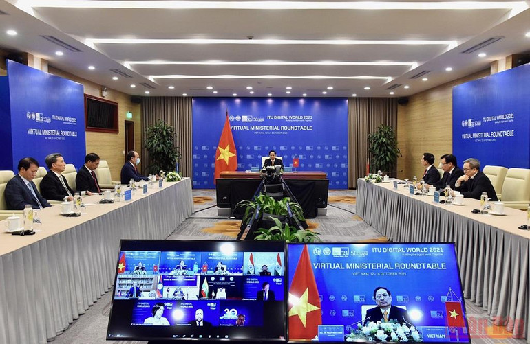 Thủ tướng Phạm Minh Chính dự và phát biểu tại Hội nghị Bộ trưởng ITU. Ảnh: TRẦN HẢI