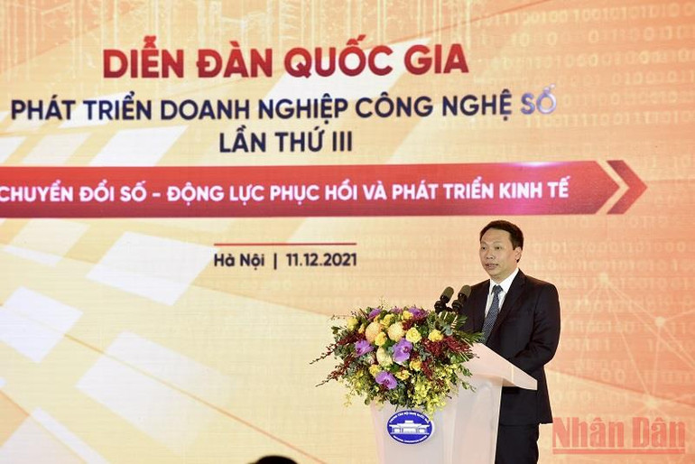Thứ trưởng Thông tin và Truyền thông Nguyễn Huy Dũng phát biểu tại Diễn đàn. (Ảnh: TRẦN HẢI) Bộ trưởng Nguyễn Mạnh Hùng: Nhận phát triển các nền tảng số là nhận sứ mệnh quốc gia -0