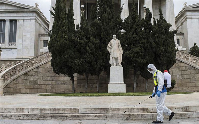 Du lịch vẫn điêu đứng vì Covid-19, nhiều nước EU trông chờ “hộ chiếu vaccine” -0