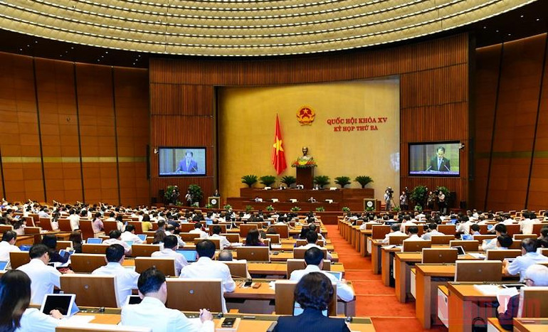 Quang cảnh phiên họp Quốc hội sáng 31/5. (Ảnh: LINH NGUYÊN) Không thu hẹp đối tượng xử phạt vi phạm hành chính trong lĩnh vực sở hữu trí tuệ -0