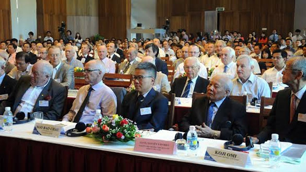 GS, VS Nguyễn Văn Hiệu tham dự "Gặp gỡ Việt Nam" tại Quy Nhơn, Bình Định năm 2016. GS, VS Nguyễn Văn Hiệu: Tượng đài của trí thức cách mạng Việt Nam -0