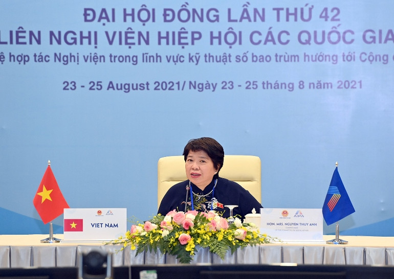 Hợp tác cùng giải quyết vấn đề bất bình đẳng về số hóa -0