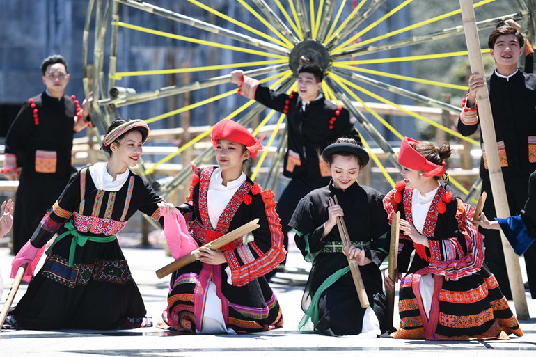 Cáp treo Fansipan và những đóng góp cho du lịch Sa Pa -0