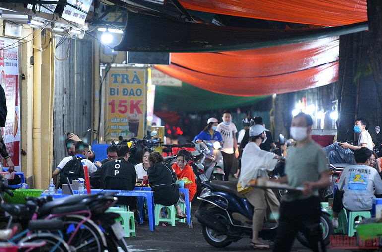 Hà Nội chính thức bỏ quy định quán ăn được mở cửa đến 21 giờ -0