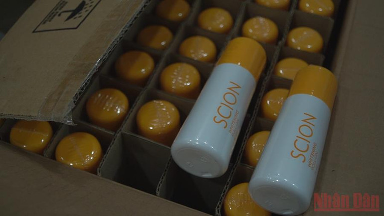 Phát hiện kho hàng thuốc, mỹ phẩm không rõ nguồn gốc -0