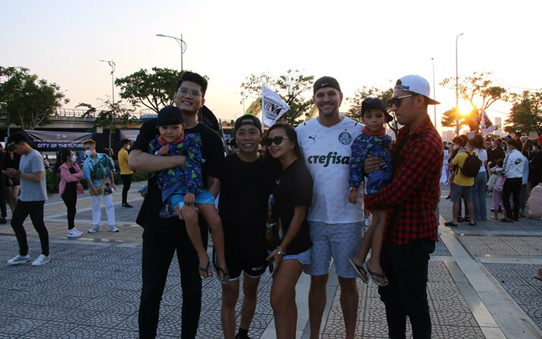 Giới trẻ Đà Nẵng cháy hết mình với chương trình nhạc điện tử độc đáo “Danang - The City Of Future” -0