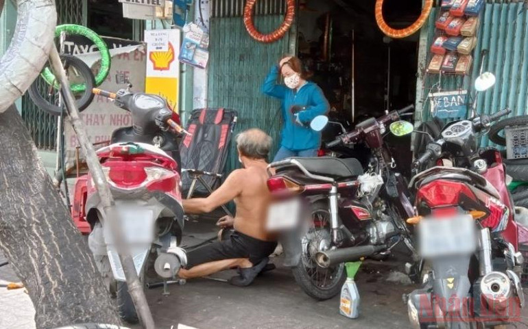 Cần chấm dứt tình trạng “ngoài chặt, trong lỏng” -1