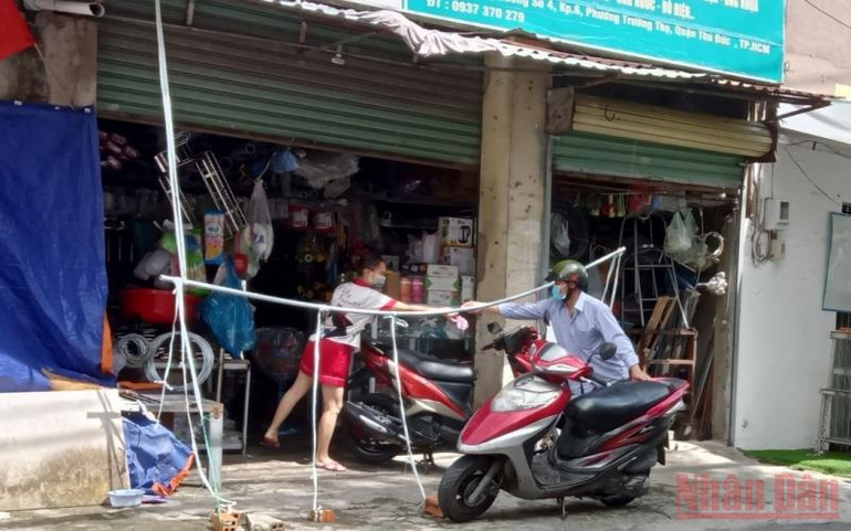 Cần chấm dứt tình trạng “ngoài chặt, trong lỏng” -2