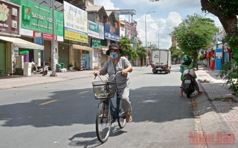 Cần chấm dứt tình trạng “ngoài chặt, trong lỏng” -0