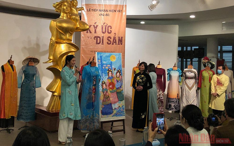 Trao tặng những ký ức về phụ nữ -0