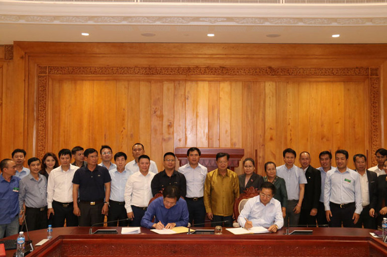 Bàn giao tạm thời Nhà Quốc hội Lào mới -0