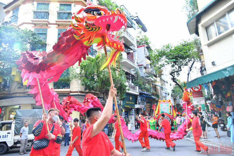Lễ cung rước Tôn thần Đông trấn Thăng Long -0