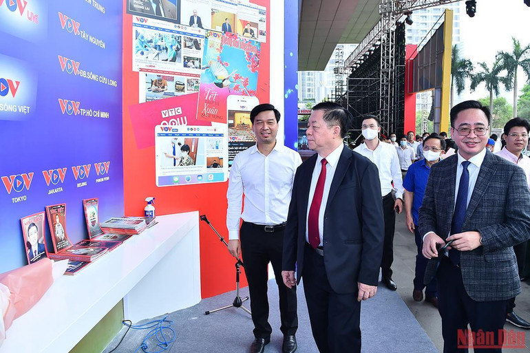 Lễ bế mạc Hội Báo toàn quốc 2022: Tôn vinh những tập thể, đơn vị xuất sắc -0