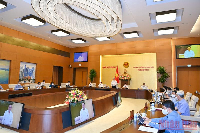 Bế mạc Phiên họp thứ ba của Ủy ban Thường vụ Quốc hội -0