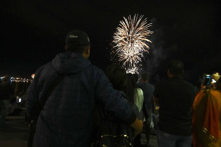 Thế giới bắt đầu đón năm mới 2021 -0