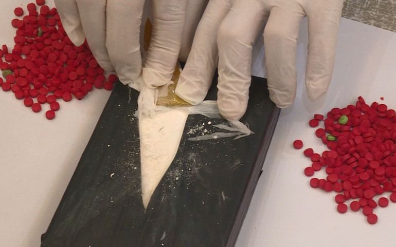 Bắt quả tang đối tượng vận chuyển ma túy -0