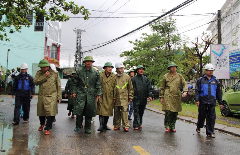 Phó Thủ tướng Trịnh Đình Dũng chỉ đạo công tác phòng chống bão -0