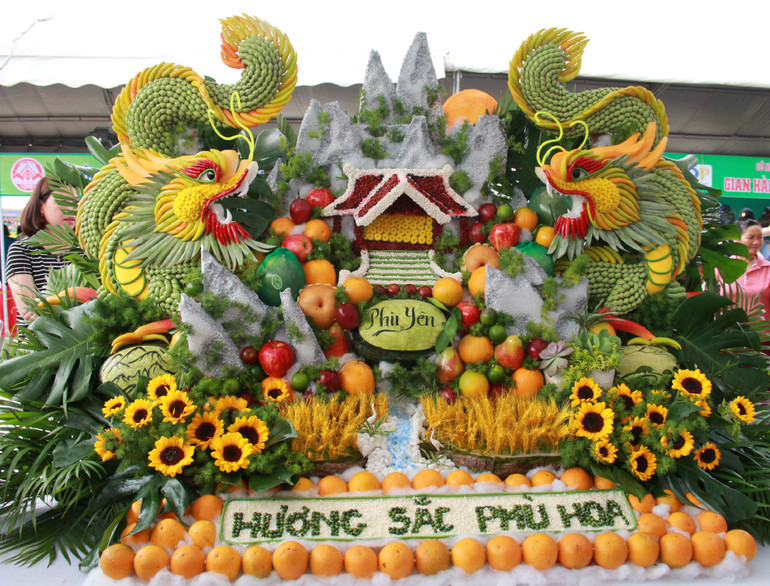 Đặc sắc cuộc thi “Tạo hình nghệ thuật” từ hoa và trái cây -0