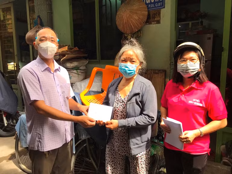 TP Hồ Chí Minh chi trả hỗ trợ dịch Covid-19 tại nhà cho người lao động -0