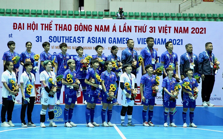 Futsal Thái Lan tiếp tục cho thấy sự thống trị ở đấu trường khu vực với tấm Huy chương Vàng thứ năm liên tiếp cho cả đội nam và đội nữ. (Ảnh: VFF) Người Thái mơ “càn quét” trọn bộ 4 Huy chương Vàng bóng đá SEA Games 31 -0