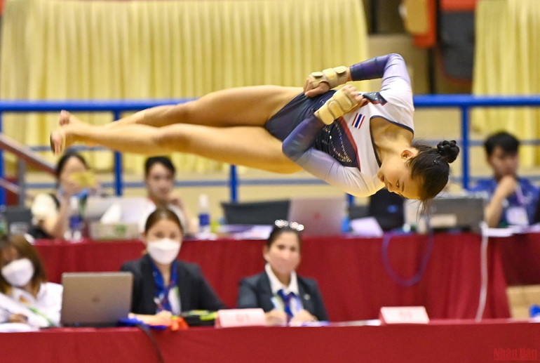 Mãn nhãn với màn biểu diễn thể dục dụng cụ trong ngày thi đấu cuối ở SEA Games 31 -0