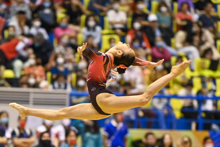 Mãn nhãn với màn biểu diễn thể dục dụng cụ trong ngày thi đấu cuối ở SEA Games 31 -0
