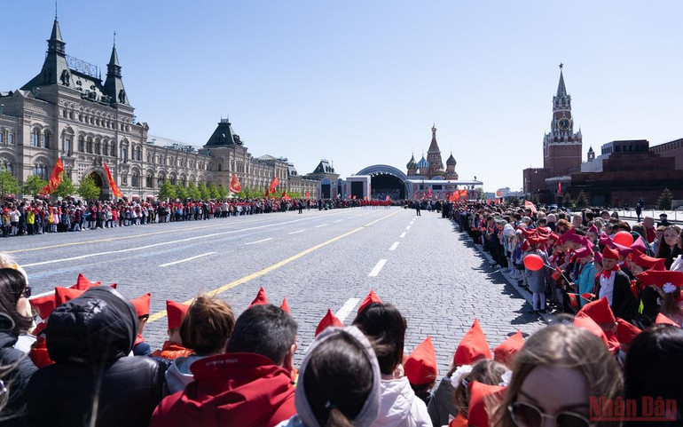 Hoạt động kỷ niệm 100 năm thành lập Đội Thiếu niên Tiền phong Lenin tại Nga -0