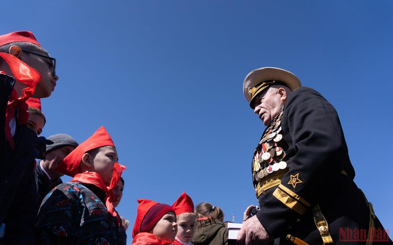 Hoạt động kỷ niệm 100 năm thành lập Đội Thiếu niên Tiền phong Lenin tại Nga -0