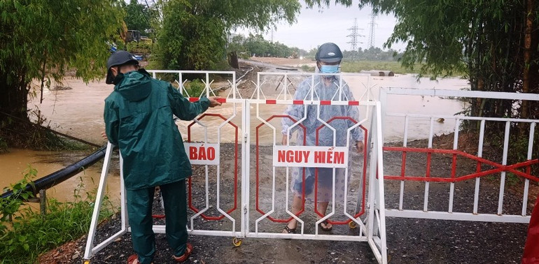 Học sinh Đà Nẵng nghỉ học từ trưa nay, 8-10 -0