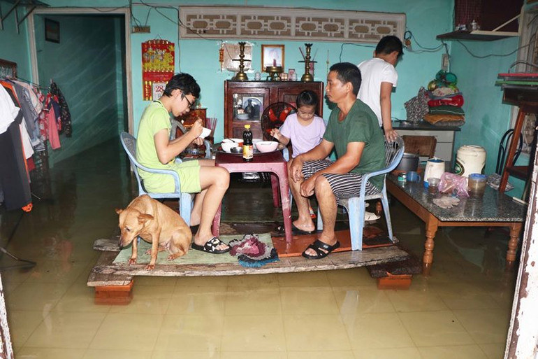 Mưa lớn khiến nhiều nơi ở Ninh Thuận bị ngập cục bộ -0