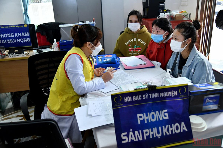 Khám bệnh nhân đạo, cấp thuốc miễn phí cho thanh thiếu niên có hoàn cảnh đặc biệt khó khăn -0