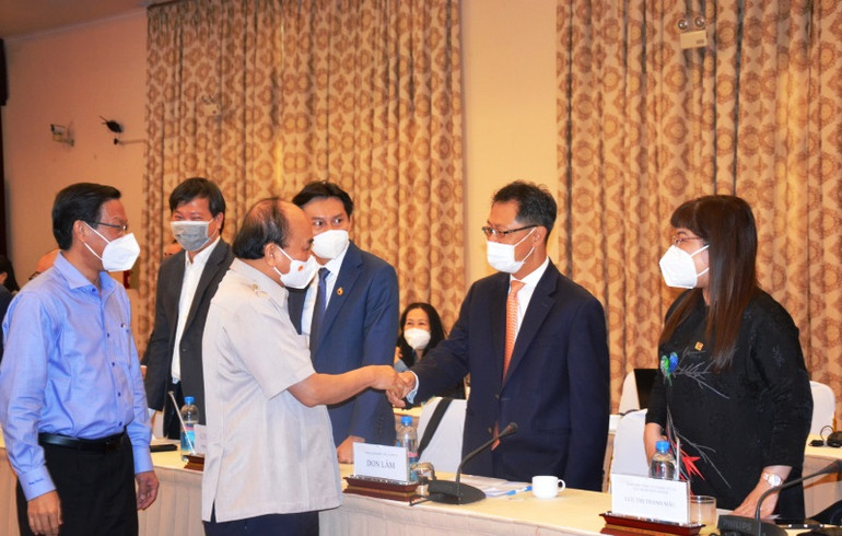 Doanh nhân trẻ cần có niềm tin vào cơ nghiệp của bản thân, cơ đồ của dân tộc và tương lai đất nước -0