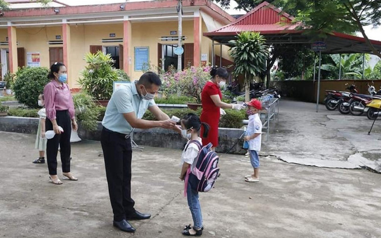 Học sinh Yên Bái tự tin trong năm học mới -0