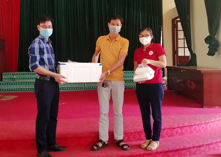 Những hành trình 0 đồng nơi tâm dịch Bắc Giang -0